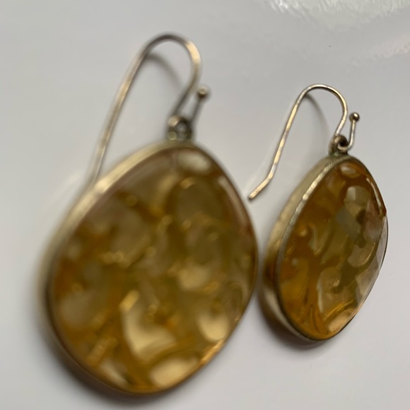 Nordstrom | Clear Resin + faux gold earings - Picture 2 of 4
